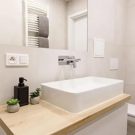 Urban Chic - Rynek Square - Great Location&kuznicza فروتسواف